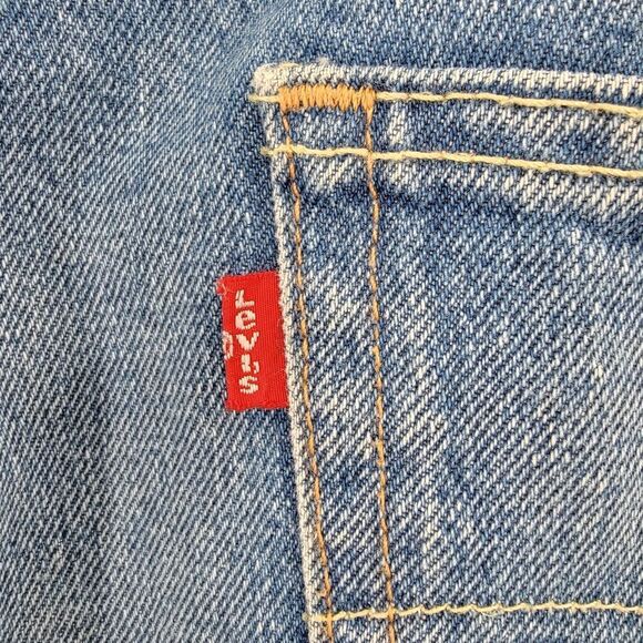 Levi's Jean Shorts Women's 34 Boho Distressed Raw Hem Long Dad Denim Bermuda - Picture 9 of 16